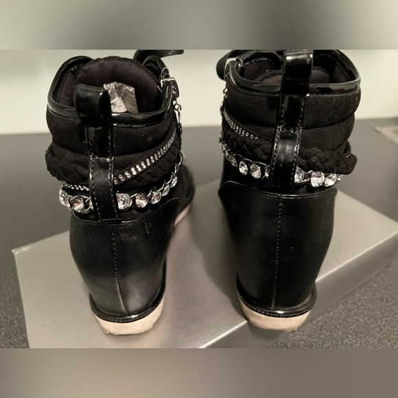 Stuart Weitzman  bootie - Picture 3 of 8